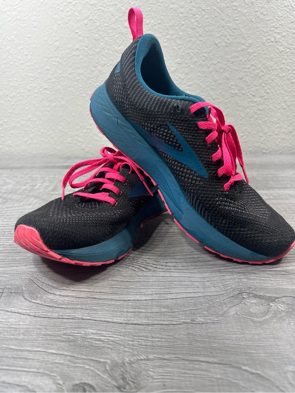 Brooks Revel Women's Black Blue Running Shoes with Pink Accents Size 8.5 - Picture 9 of 9